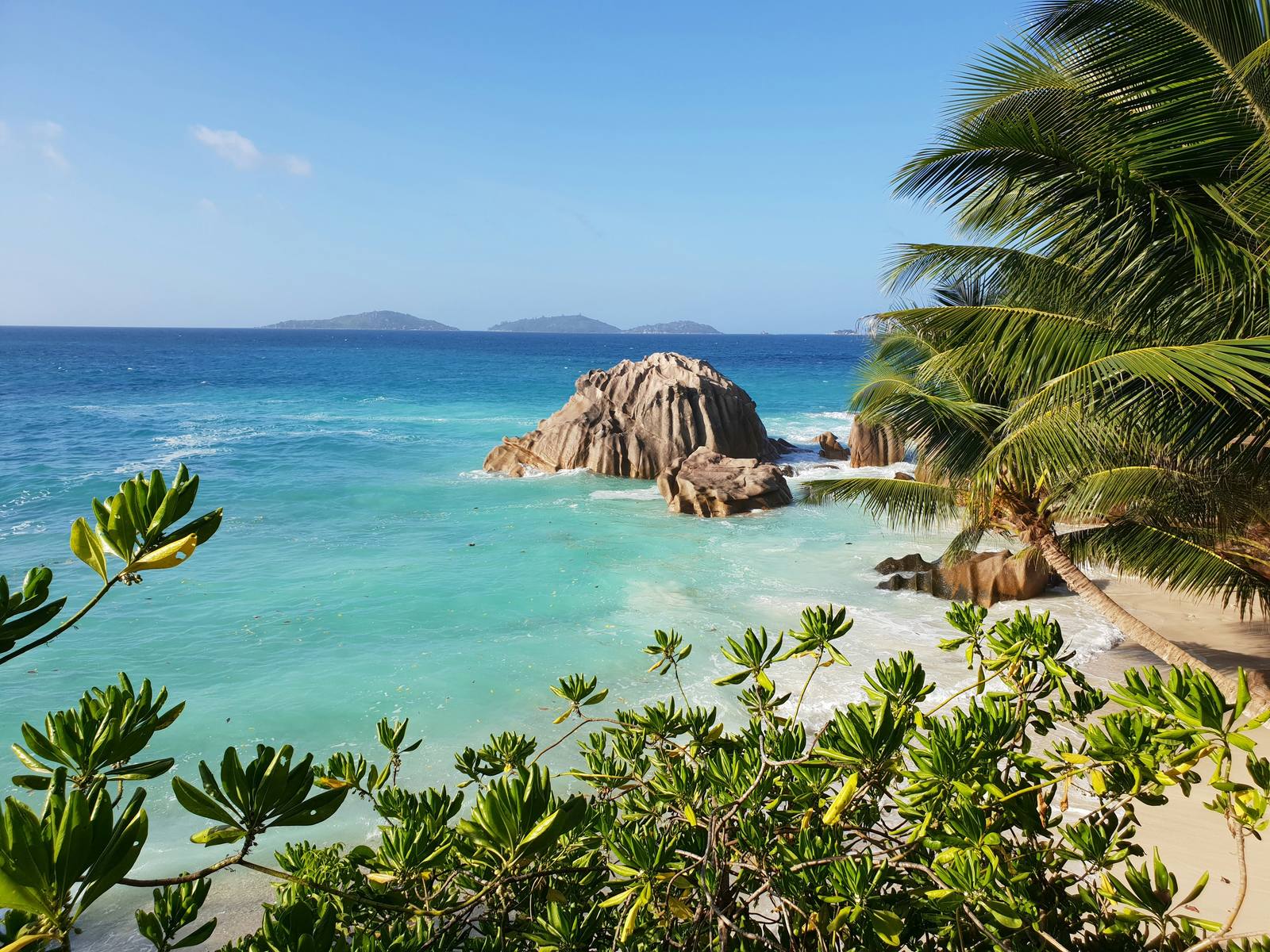 Seychelles Paradise — Mahé, Praslin, La Digue